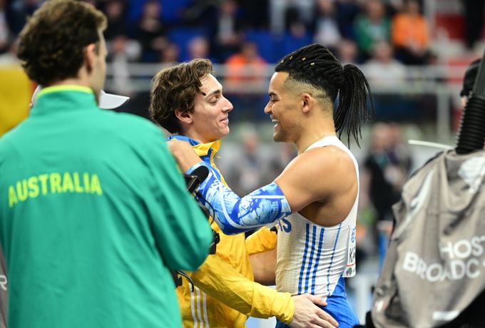 Εμμανουήλ Καραλής: «Ρίσκαρα για να κερδίσω – ο Μόντο με κάνει να ανεβαίνω όλο και υψηλότερα»